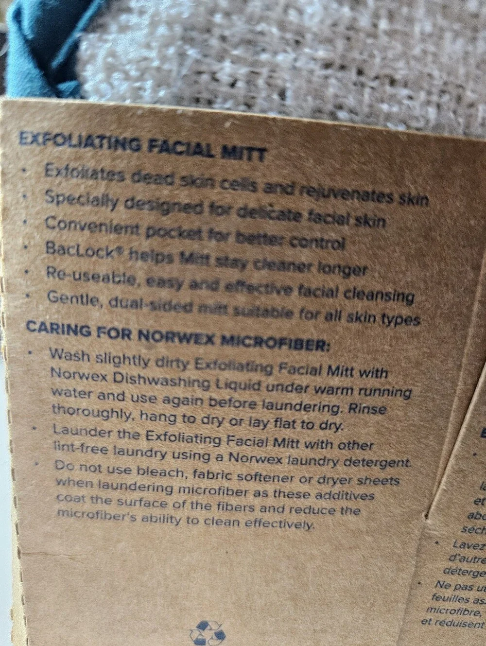 New! Norwex Exfoliating Facial Mitt in Teal